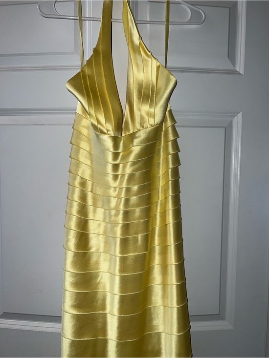 BCBGMaxAzria Dresses & Skirts - BCBGMaxAzria Yellow Satin Strapless Tiered Halter Dress